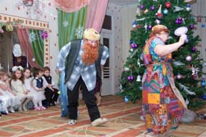Новогодний утренник в группе раннего возраста на тему «Новогодняя сказка»